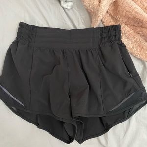 lulu lemon hotty hot shorts!!